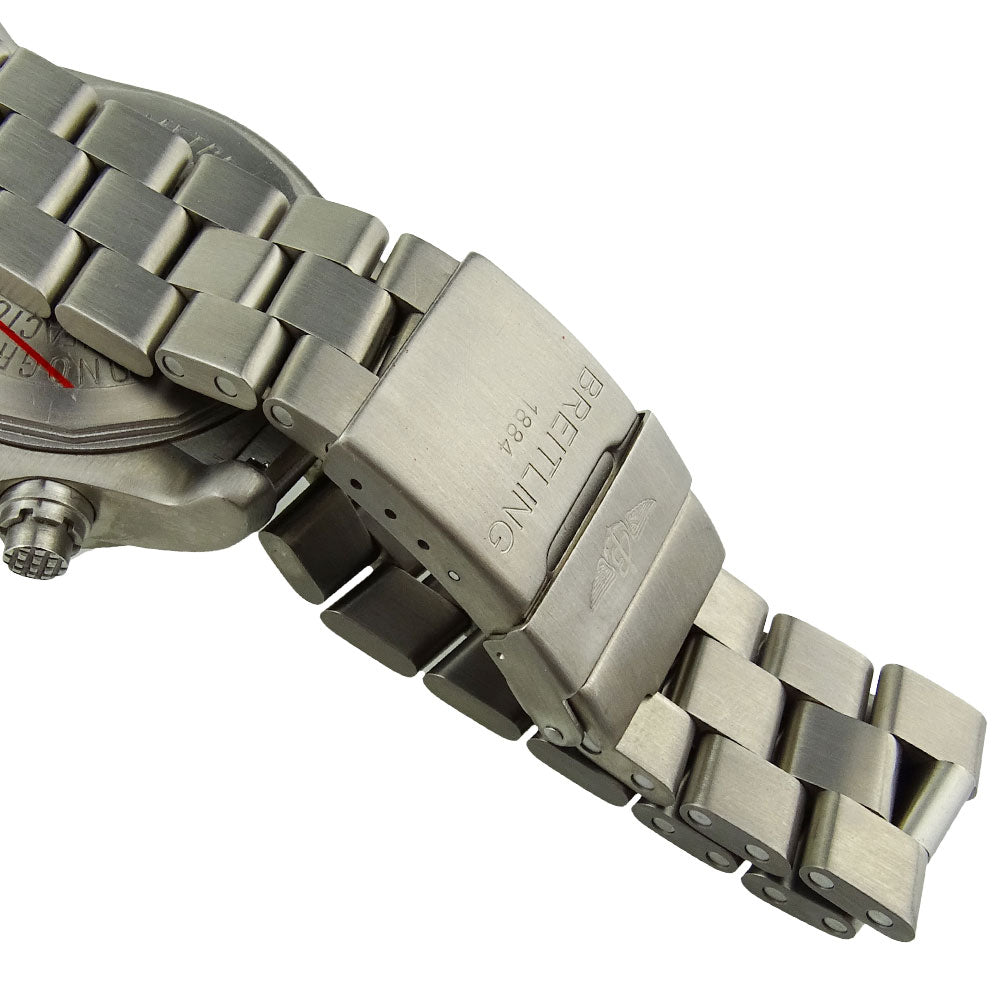 Breitling Chrono Avenger Titanium E13360