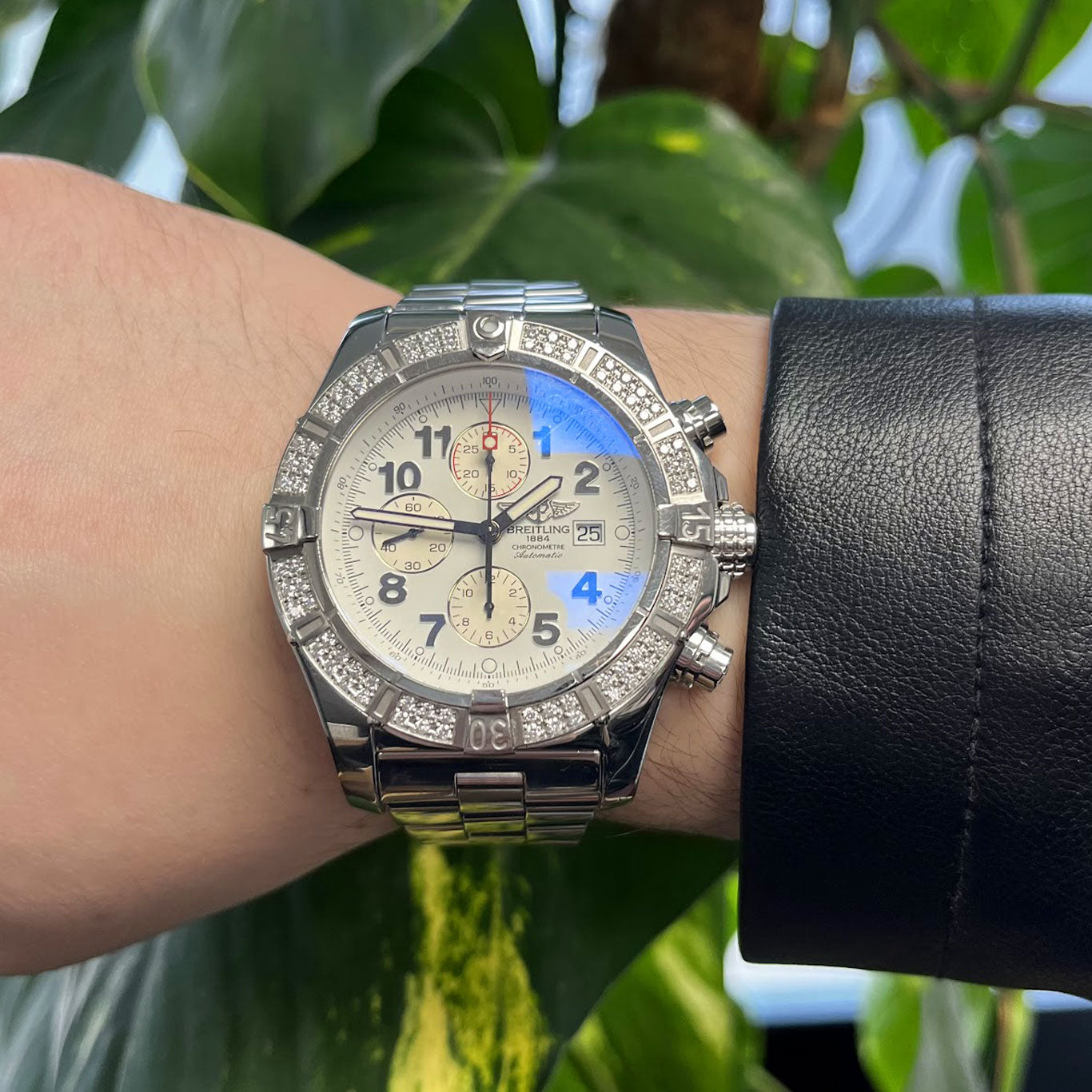 Breitling Super Avenger Diamond Bezel A13370
