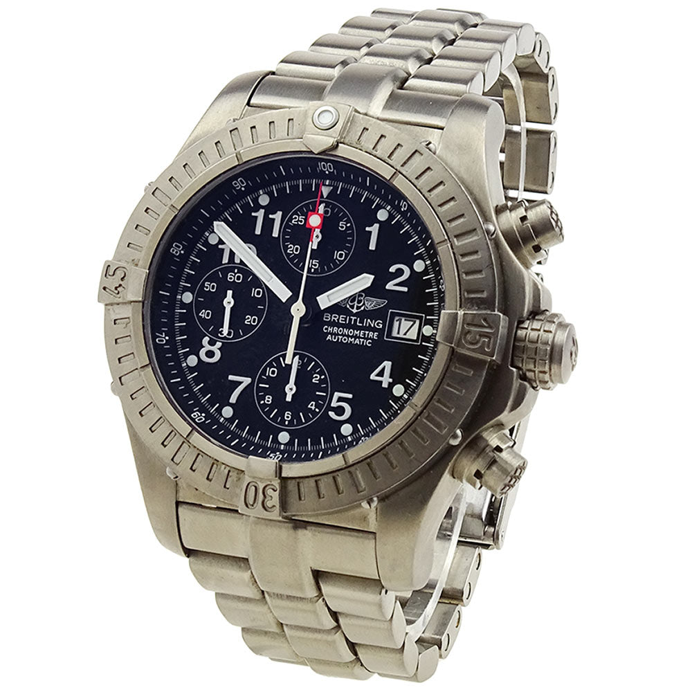 Breitling Chrono Avenger Titanium E13360