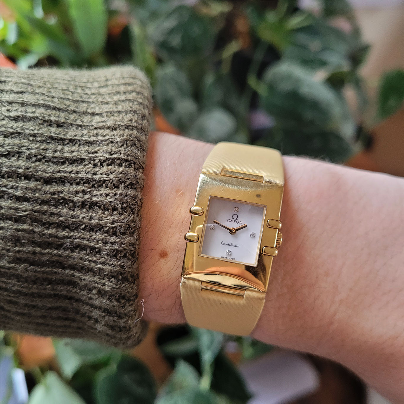 Omega Constellation Quadra 18k Quartz 1631.77.60