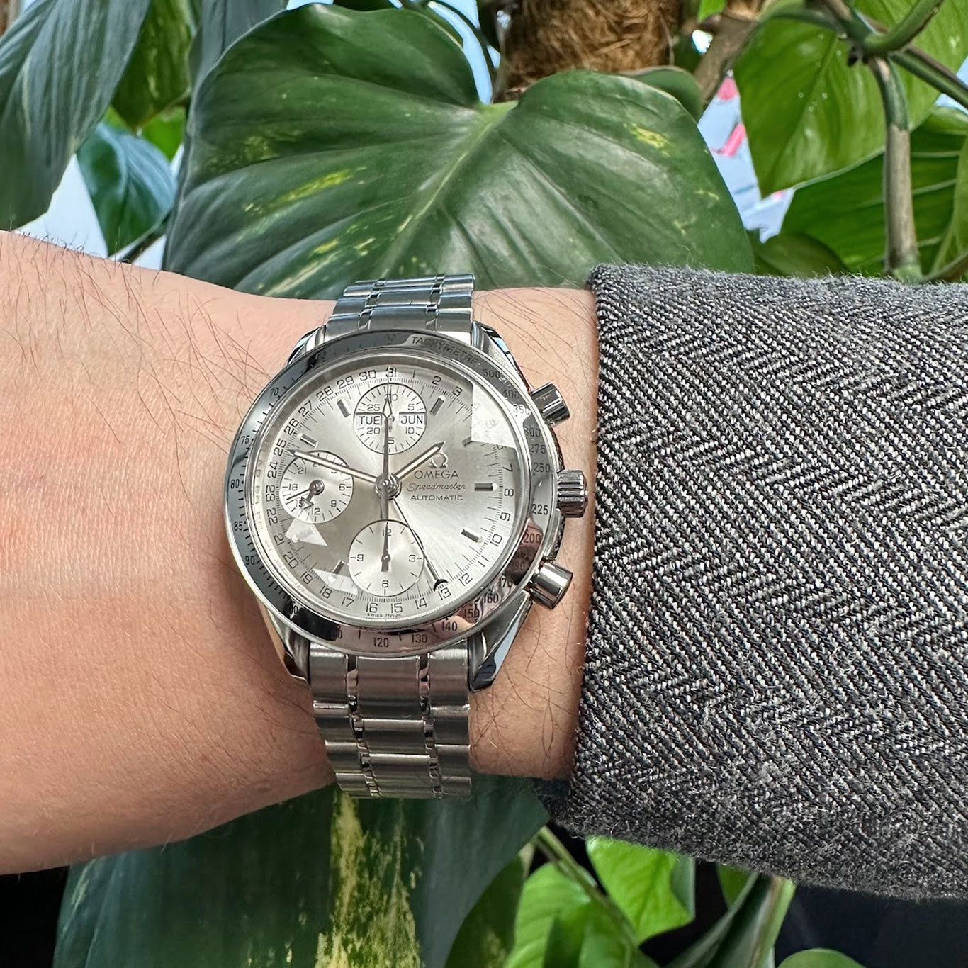 Omega Speedmaster Triple Date Automatic 3523.30.00