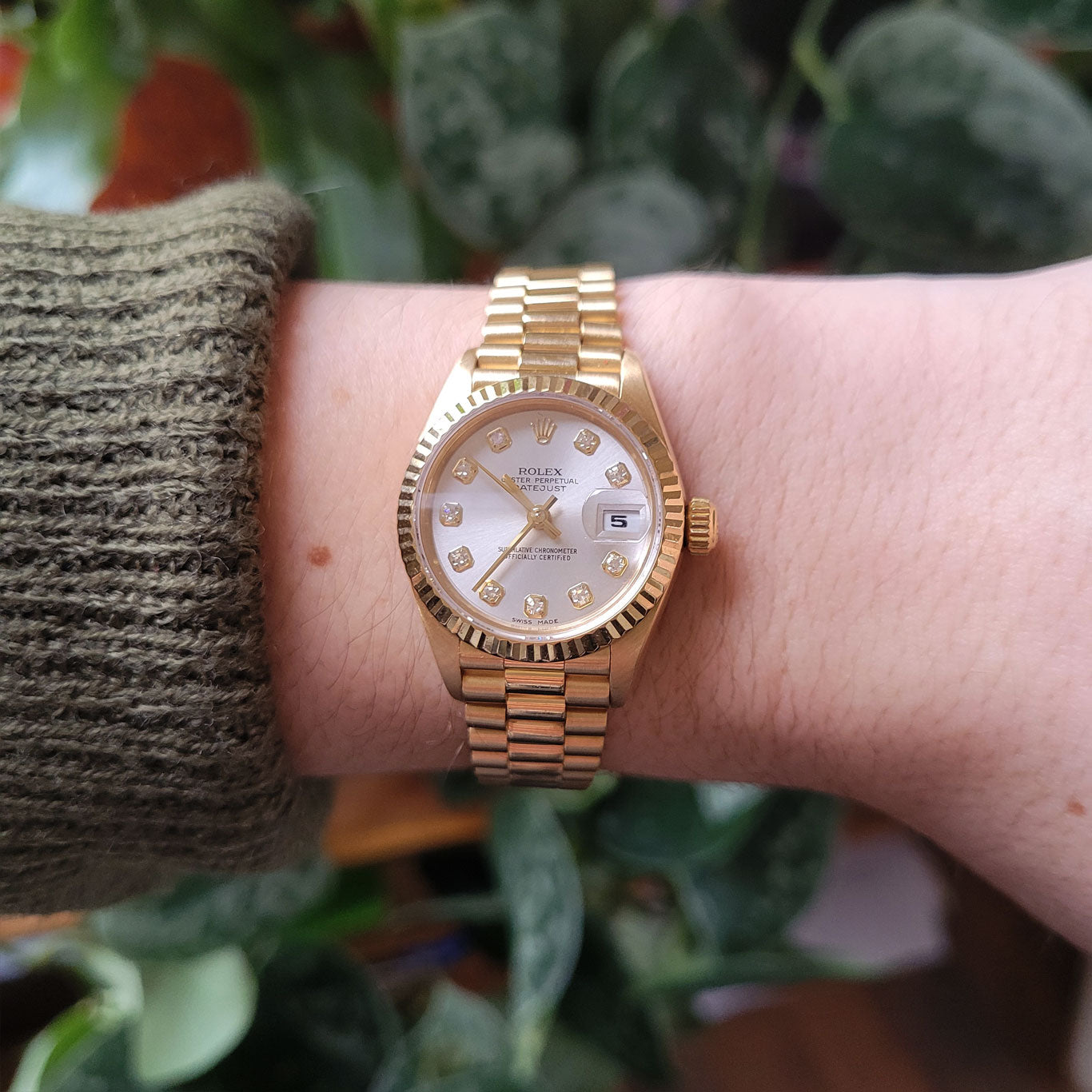 Rolex Lady Datejust Diamond Dot 18k Gold 69178