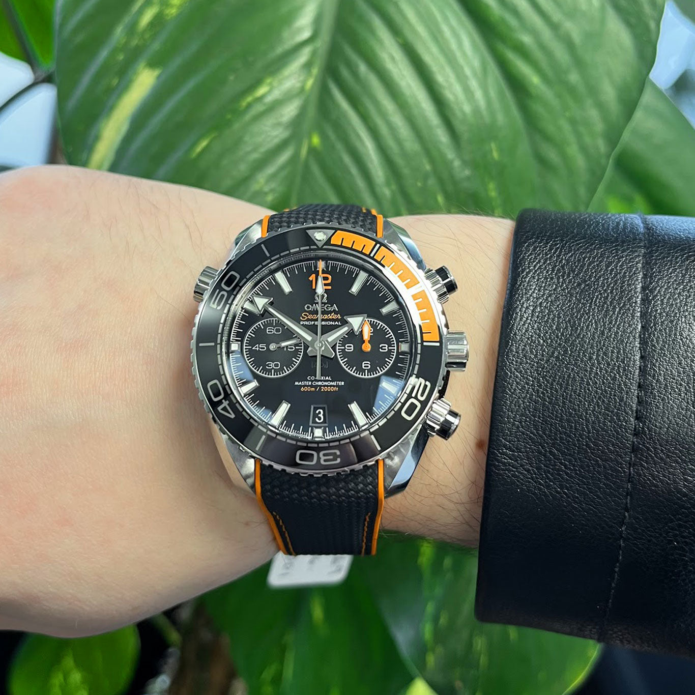 Omega Seamaster Planet Ocean Chronograph 215.32.46.51.01.001