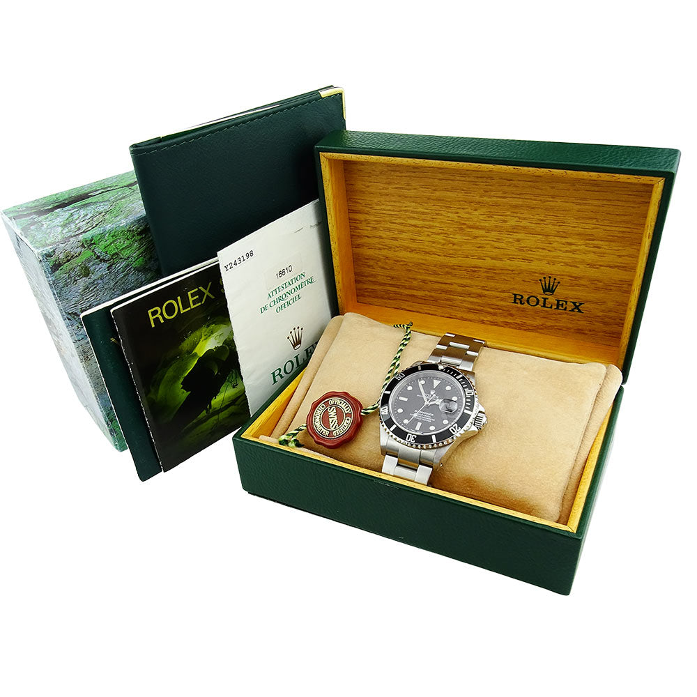 Rolex Submariner Oyster Perpetual Date 16610
