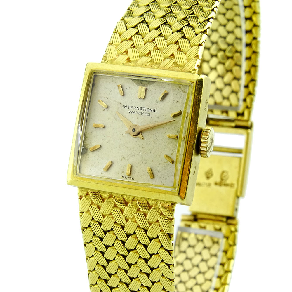 IWC Vintage Ladies 18k Gold Mechanical