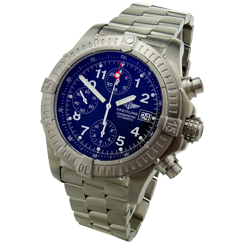 Breitling Chrono Avenger Titanium E13360