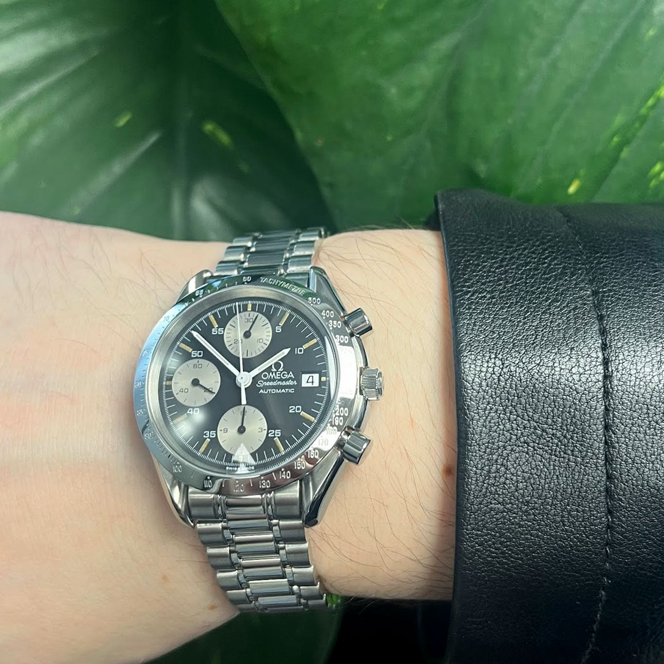Omega Speedmaster Date "Reverse Panda" Dial 3511.50.00