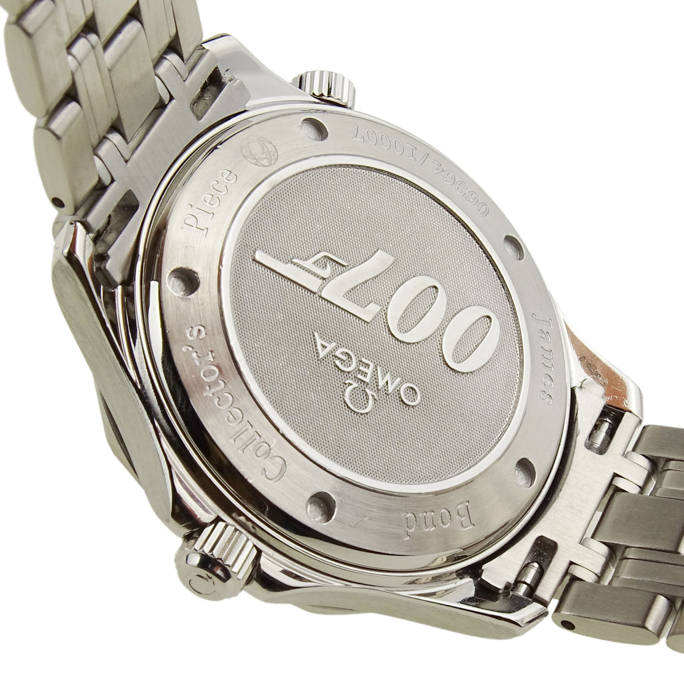 Omega Seamaster Professional James Bond Ltd Edition 212.30.41.20.01.001