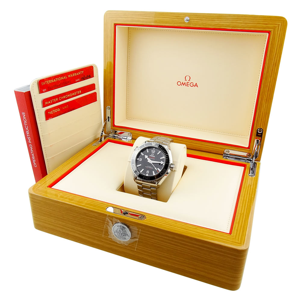 Omega Seamaster Planet Ocean 215.30.44.21.01.001