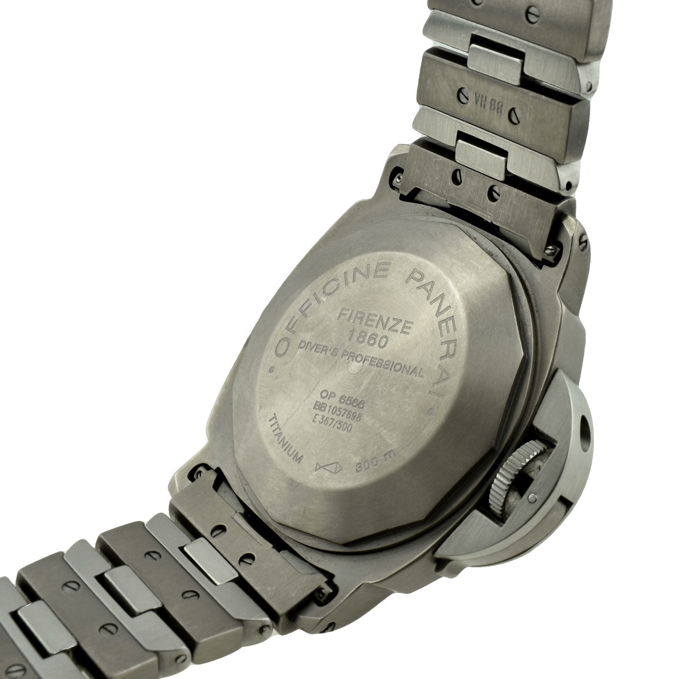 Panerai Luminor Submersible Titanium PAM00106