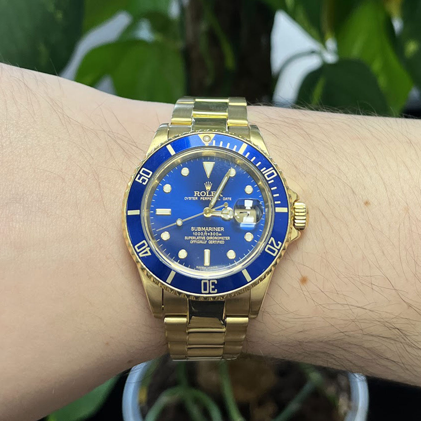 Rolex Submariner Date Oyster Perpetual 18ct Gold 16618