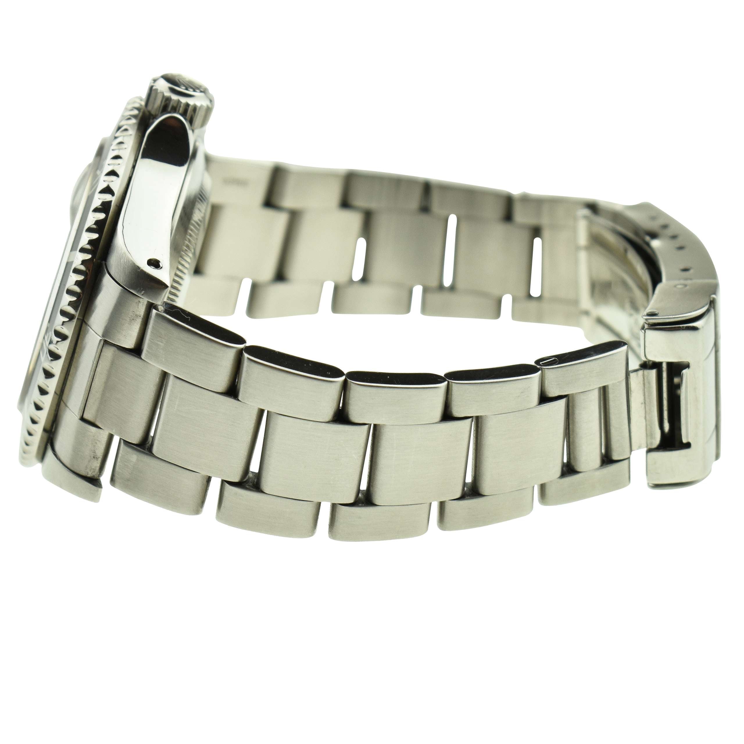 Rolex Submariner Oyster Perpetual Date 16610