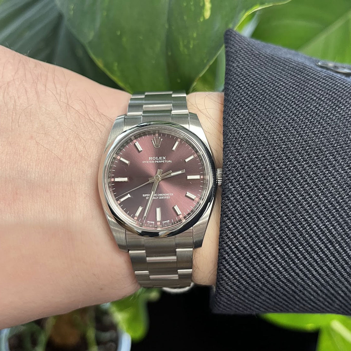 Rolex Oyster Perpetual 34 "Red Grape" 114200